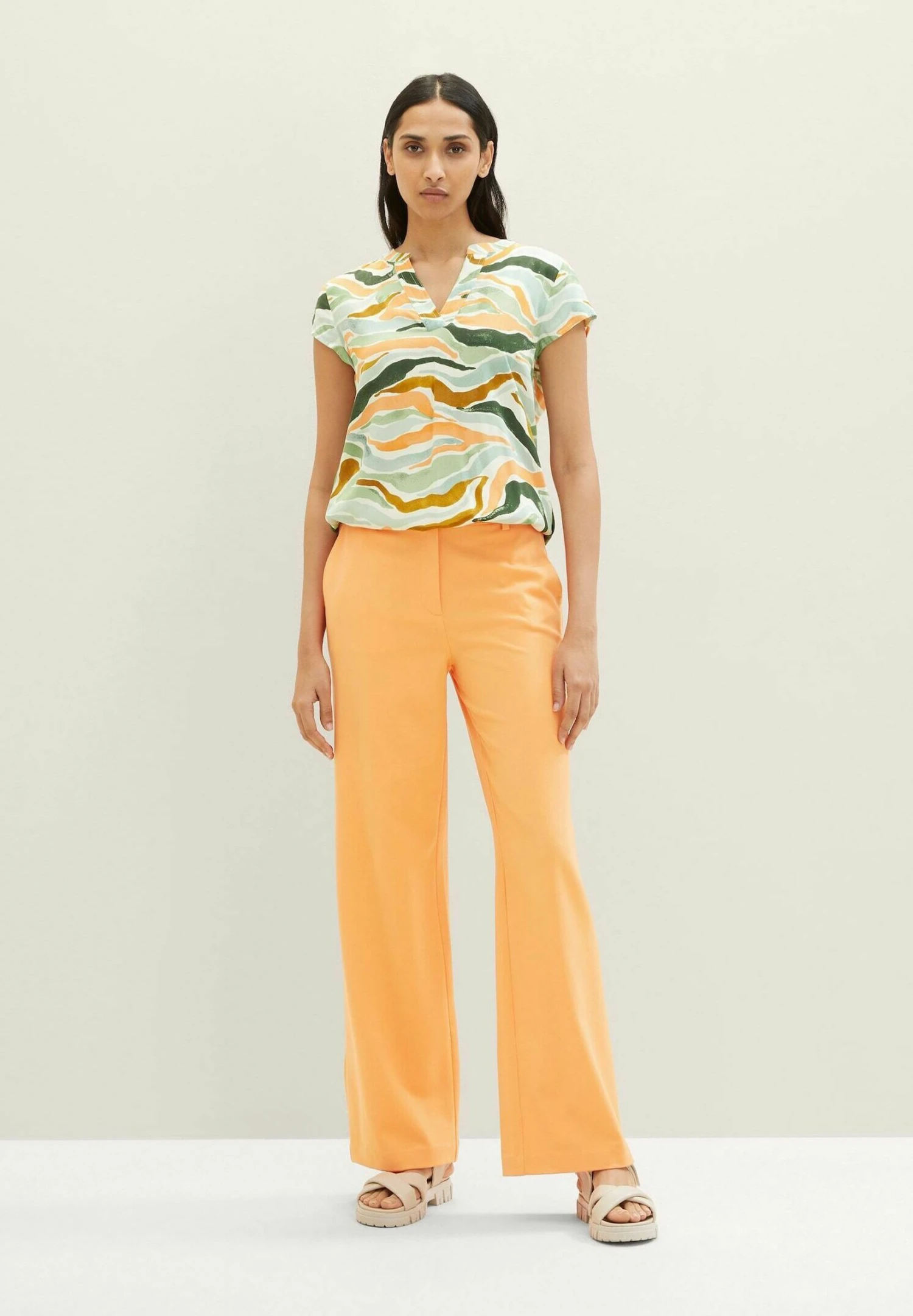 Tom Tailor CamicettaColorful Wavy Design Donna Camicie E Bluse TO221E15A-T11 4 Tom Tailor CamicettaColorful Wavy Design Donna Camicie E Bluse TO221E15A-T11 - immagine 2