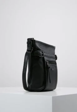Tom Tailor Juna CrossbagBorsa A TracollaBlack Donna Borse TO251H0IF-Q11 12 Tom Tailor Juna CrossbagBorsa A TracollaBlack Donna Borse TO251H0IF-Q11 -Tom Tailor 0adb7e8de80f4eeb9c41544f24855ac3