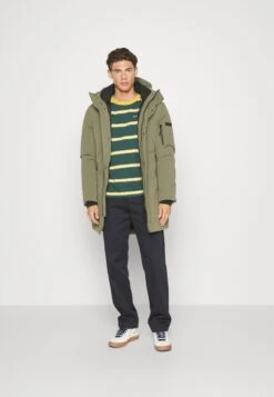 TOM TAILOR Denim Padded CoatCappotto InvernaleDusty Olive Green Uomo Cappotti TO722T07Z-M11 -Tom Tailor 0b837dc12876431ea9c9fcb9cbf803cf