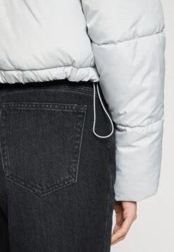 TOM TAILOR Denim Short Puffer JacketGiacca InvernaleBasic Light Grey Donna Giacche E Blazer TO721U054-C11 13 TOM TAILOR Denim Short Puffer JacketGiacca InvernaleBasic Light Grey Donna Giacche E Blazer TO721U054-C11 -Tom Tailor 0f036af8d2dc47199d87d497ccc4f433