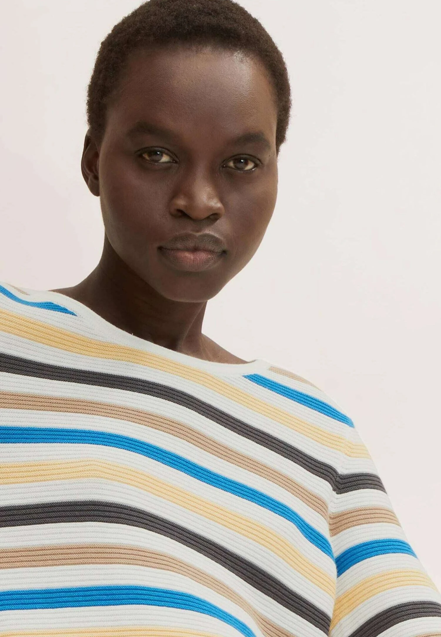 Tom Tailor Knit Jumper With Round NecklineMaglioneBlue Multicolor Stripe Donna Maglieria TO221I0IQ-T12 6 Tom Tailor Knit Jumper With Round NecklineMaglioneBlue Multicolor Stripe Donna Maglieria TO221I0IQ-T12 - immagine 4