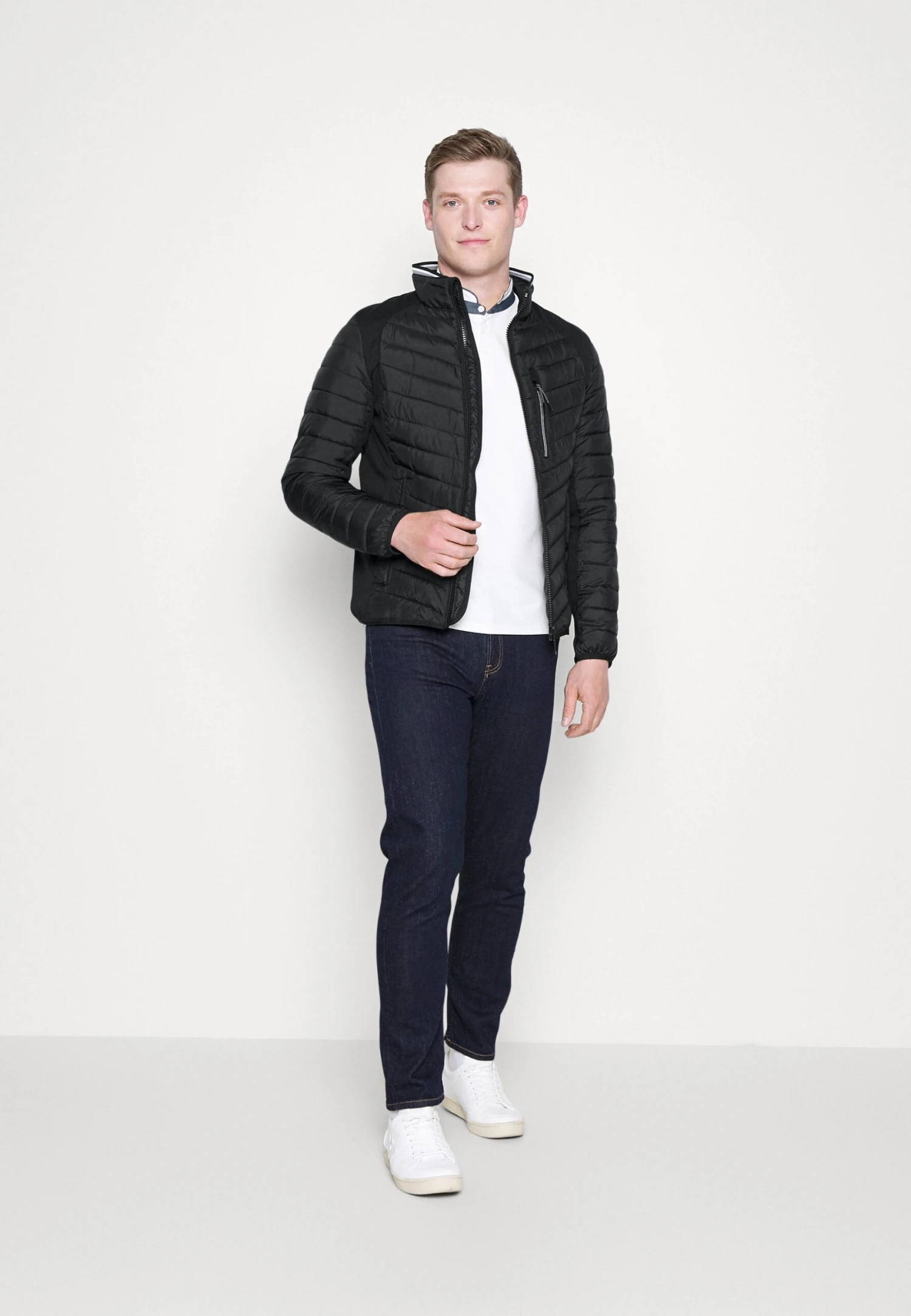 Tom Tailor Hybrid Giacca Da Mezza StagioneBlack Uomo Giacche TO222T0AX-Q11 4 Tom Tailor Hybrid Giacca Da Mezza StagioneBlack Uomo Giacche TO222T0AX-Q11 - immagine 2