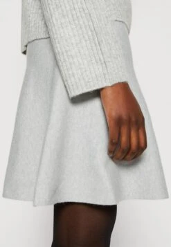 TOM TAILOR Denim Skater SkirtGonna A CampanaBasic Light Grey Melange Donna Gonne TO721B07K-C12 13 TOM TAILOR Denim Skater SkirtGonna A CampanaBasic Light Grey Melange Donna Gonne TO721B07K-C12 -Tom Tailor 1a80ca83679b4cf2b8374bbd351c255a