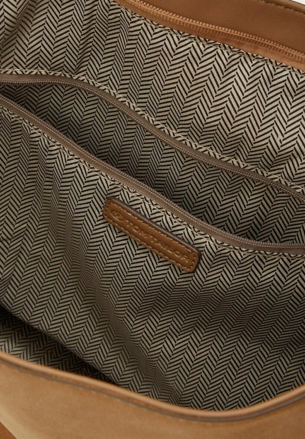 Tom Tailor Bruna HoboBorsa A ManoCamel Camel Nature Donna Borse TO251H13F-O11 5 Tom Tailor Bruna HoboBorsa A ManoCamel Camel Nature Donna Borse TO251H13F-O11 - immagine 3