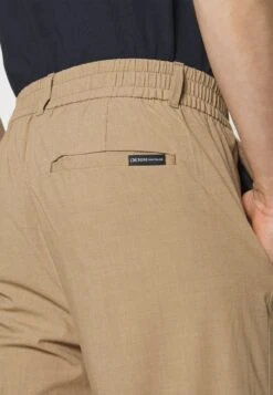TOM TAILOR Denim TrousersChinoDesert Fawn Uomo Pantaloni TO722E078-B11 15 TOM TAILOR Denim TrousersChinoDesert Fawn Uomo Pantaloni TO722E078-B11 -Tom Tailor 260ec610a9fd445ba647ea18fc602ce1