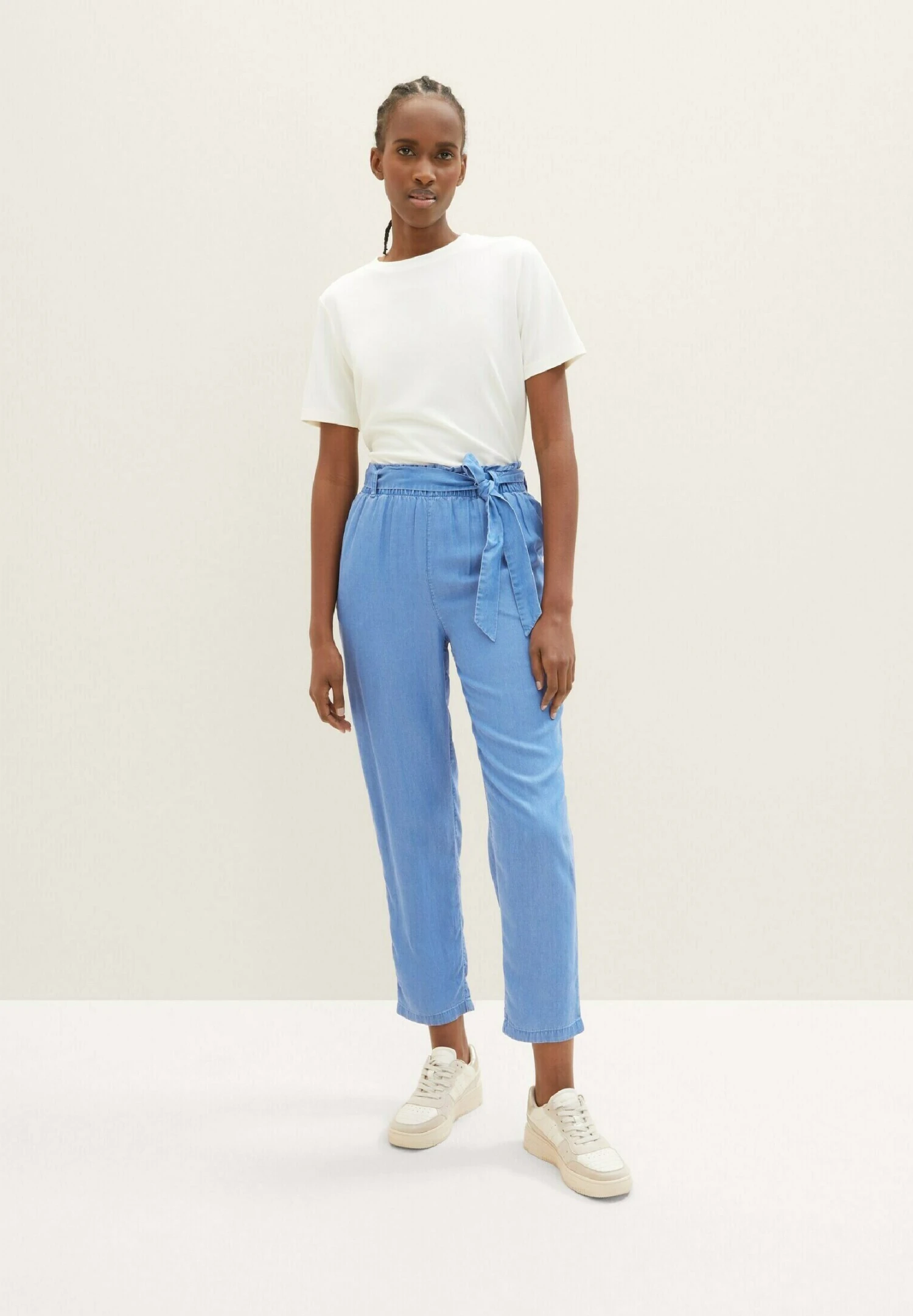 TOM TAILOR Denim Mit Elastischem BundPantaloniBright Mid Blue Chambray Donna Pantaloni TO721A0BL-K11 4 TOM TAILOR Denim Mit Elastischem BundPantaloniBright Mid Blue Chambray Donna Pantaloni TO721A0BL-K11 - immagine 2
