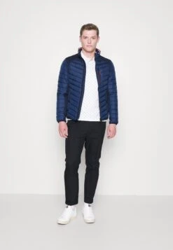 Tom Tailor Hybrid Giacca Da Mezza StagioneSky Captain Blue Uomo Giacche TO222T0AX-K11 -Tom Tailor 27a85876d09647c8a6904f7cbedcd20a