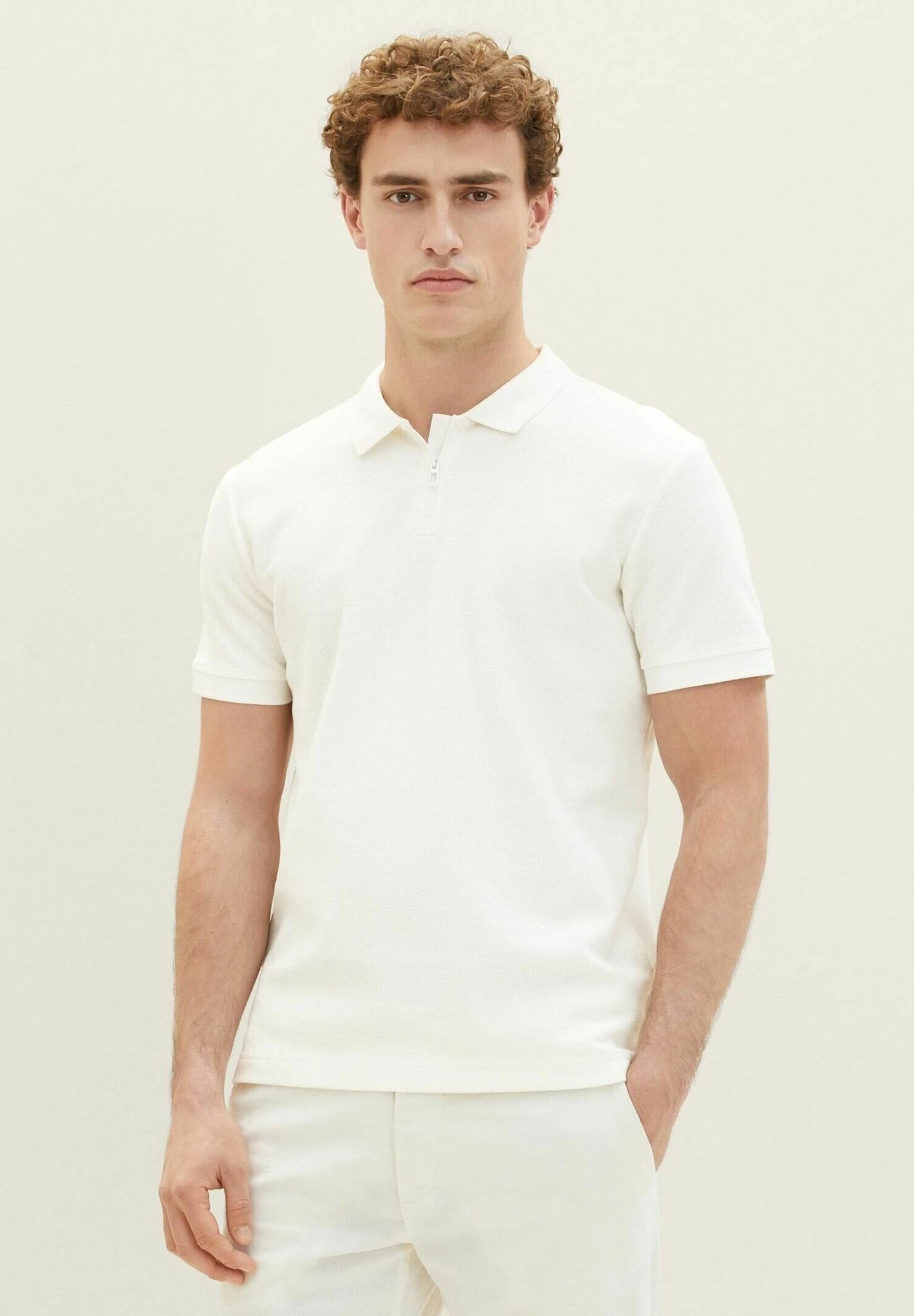 Tom Tailor Mit StrukturPoloOff White Uomo T-shirt E Polo TO222P0DG-A11 3 Tom Tailor Mit StrukturPoloOff White Uomo T-shirt E Polo TO222P0DG-A11