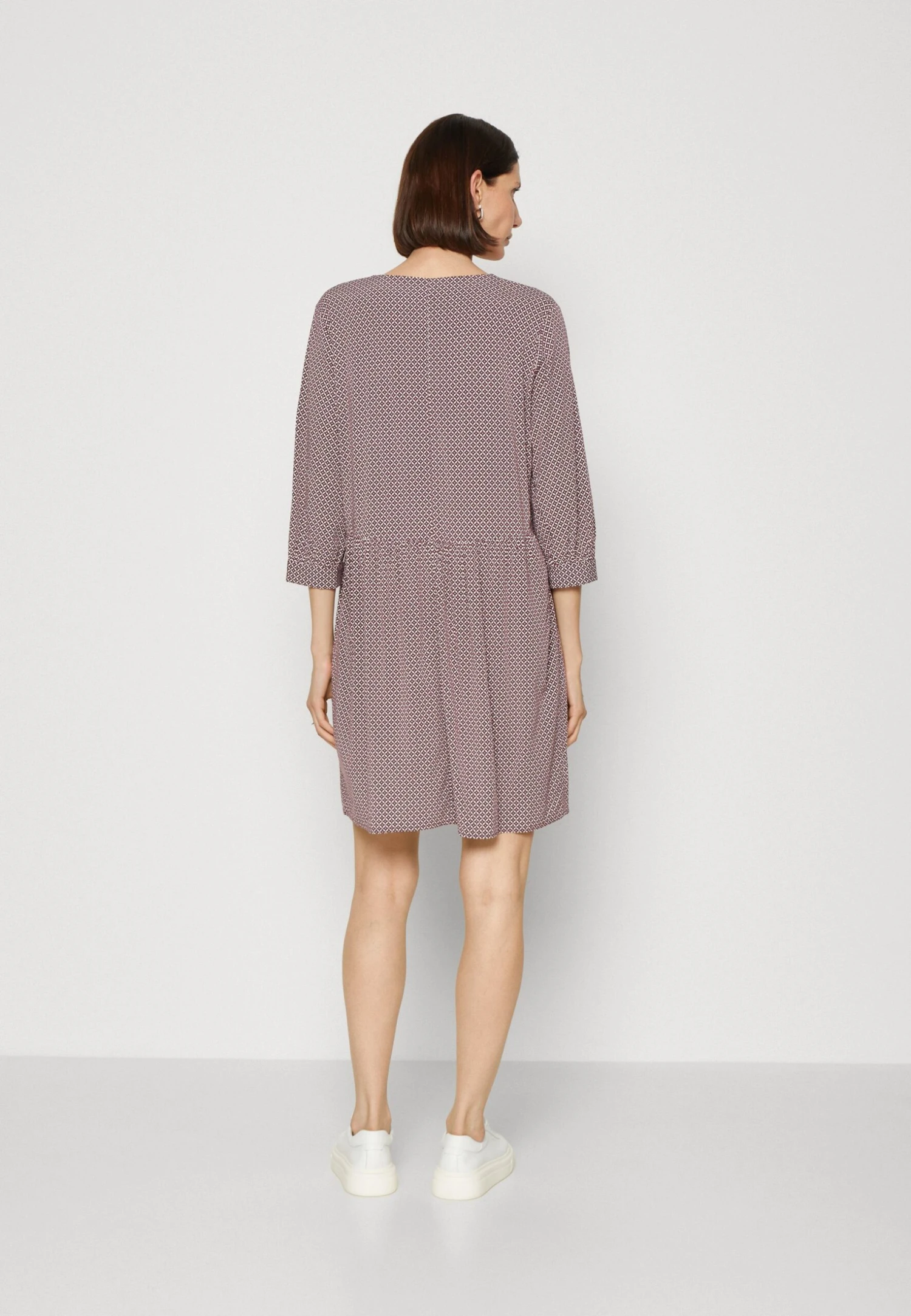 Tom Tailor Feminine V Neck Vestito EstivoBurgundy Donna Vestiti TO221C0RB-G11 5 Tom Tailor Feminine V Neck Vestito EstivoBurgundy Donna Vestiti TO221C0RB-G11 - immagine 3