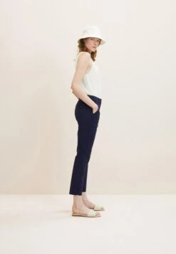 Tom Tailor Mia SlimChinoNavy Midnight Blue Donna Pantaloni TO221A0HJ-K11 12 Tom Tailor Mia SlimChinoNavy Midnight Blue Donna Pantaloni TO221A0HJ-K11 -Tom Tailor 370df4a2e0f44ff08d0fb93428e23b44