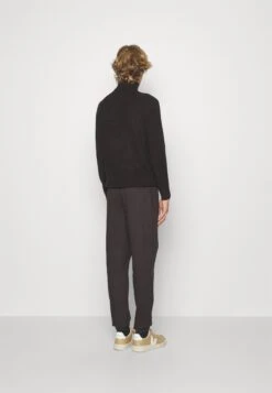 TOM TAILOR Denim ChinoBlack Uomo Pantaloni TO722E077-Q11 -Tom Tailor 382d744aac4f4c1fb47bc2cf474bd068