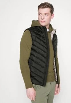 Tom Tailor SmanicatoBlack Uomo Giacche TO222T0AV-Q11 -Tom Tailor 4a41ef3e4f134f9d9acc0f312ab449ca