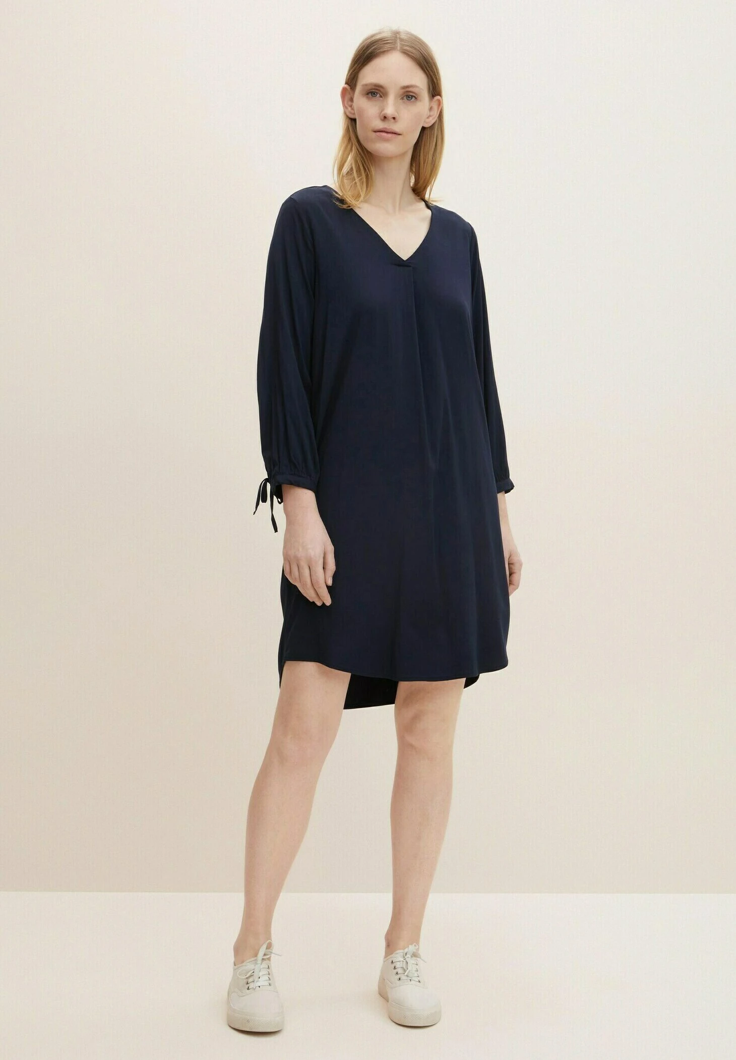 Tom Tailor Mit Lenzing(Tm) Ecovero(Tm)Vestito EstivoDark Blue Donna Vestiti TO221C0NF-K11 4 Tom Tailor Mit Lenzing(Tm) Ecovero(Tm)Vestito EstivoDark Blue Donna Vestiti TO221C0NF-K11 - immagine 2