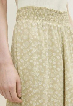 Tom Tailor Gonna A CampanaGreen Offwhite Leaf Design Donna Gonne TO221B0CP-N11 -Tom Tailor 5d1f6b341fb44c909bec1f82d4de36cb