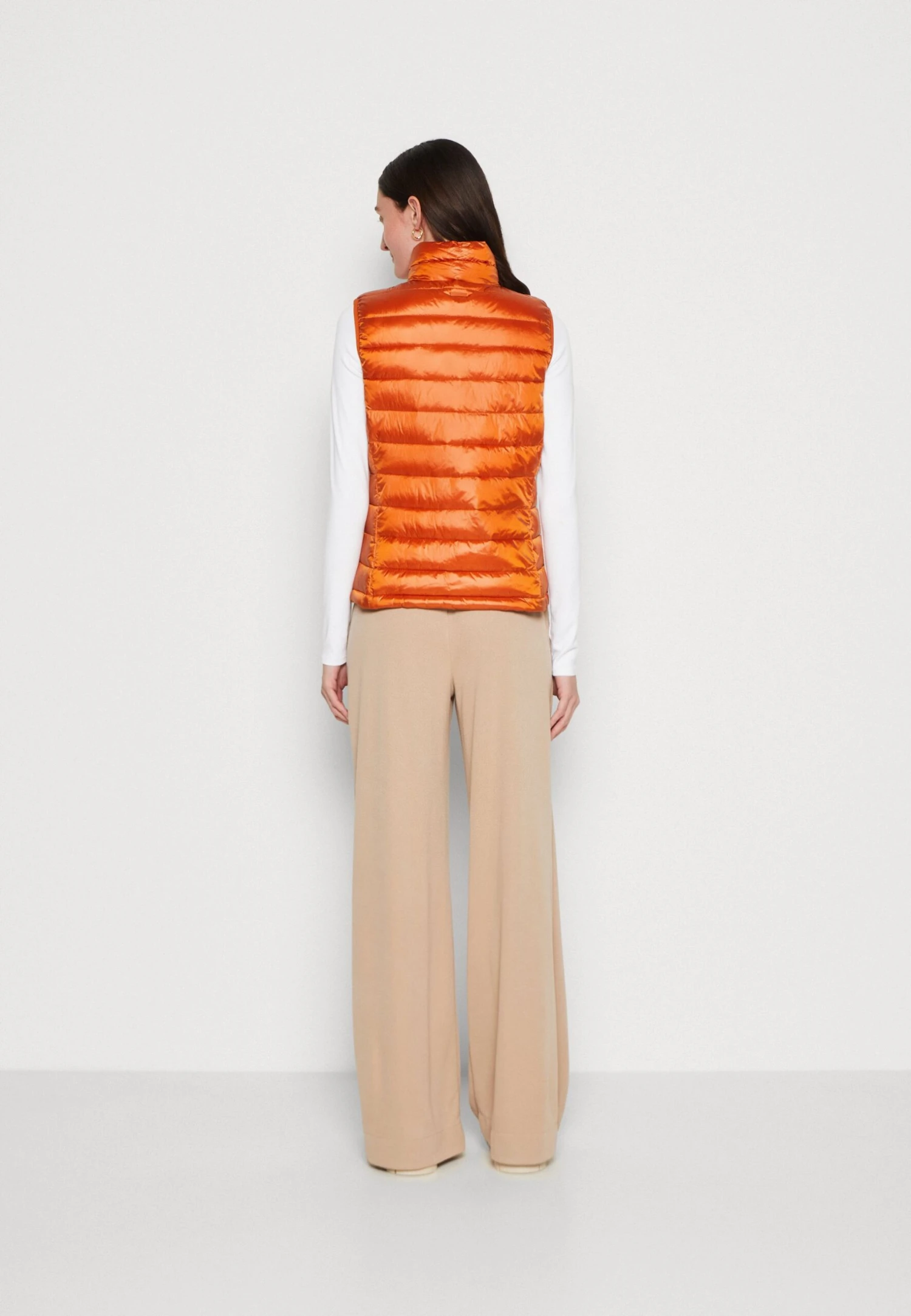 Tom Tailor Ultra Lightweight VestSmanicatoGold Flame Orange Donna Giacche E Blazer TO221U08D-H11 5 Tom Tailor Ultra Lightweight VestSmanicatoGold Flame Orange Donna Giacche E Blazer TO221U08D-H11 - immagine 3