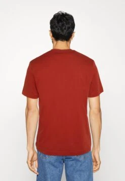 Tom Tailor T-Shirt Con StampaVelvet Red Uomo T-shirt E Polo TO222O19P-G11 -Tom Tailor 6da2a41f43b0414d8cd3fbd37a495621