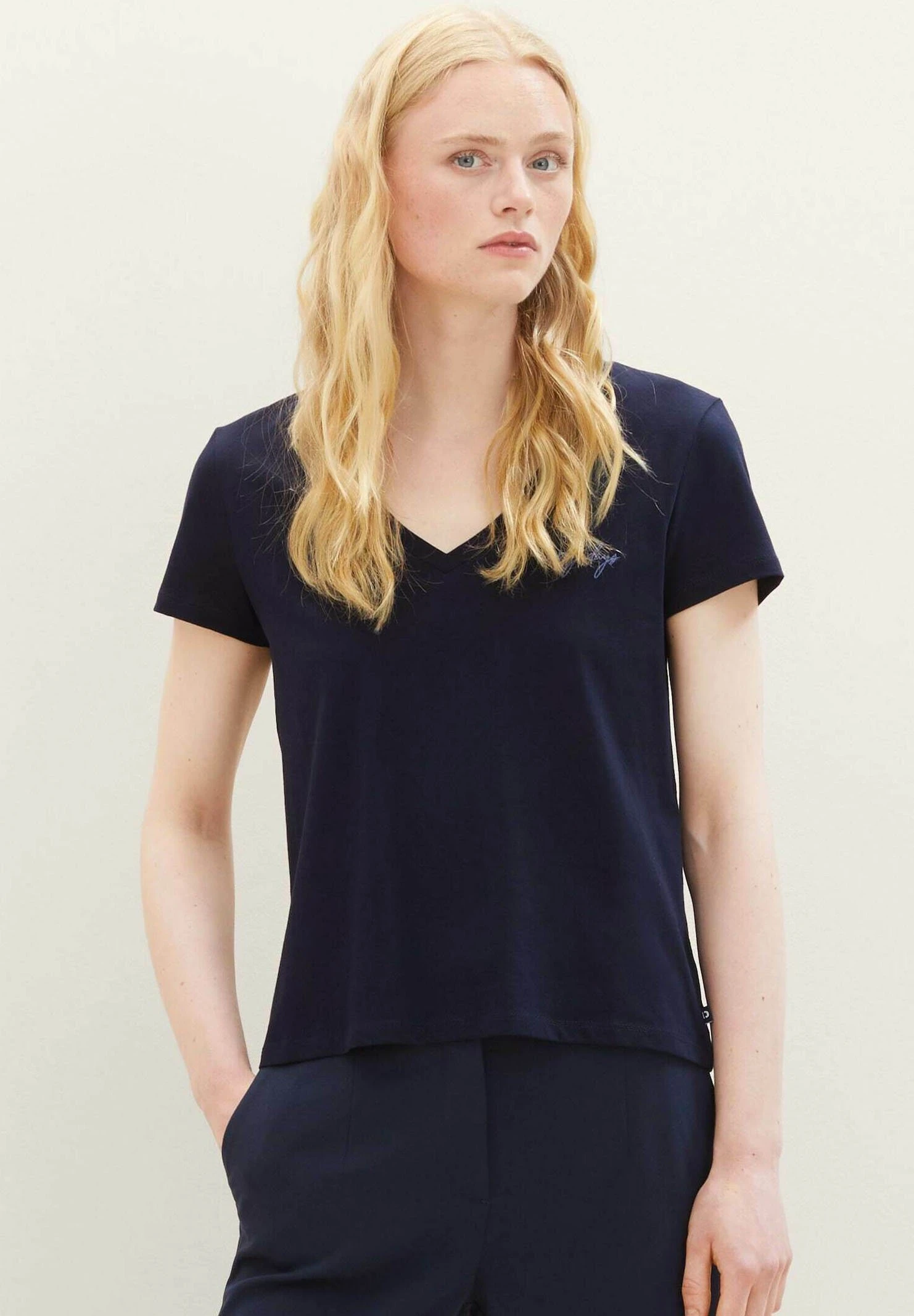 TOM TAILOR Denim Mit V-AusschnittT-Shirt BasicSky Captain Blue Donna T-shirt E Top TO721D14A-K11 3 TOM TAILOR Denim Mit V-AusschnittT-Shirt BasicSky Captain Blue Donna T-shirt E Top TO721D14A-K11