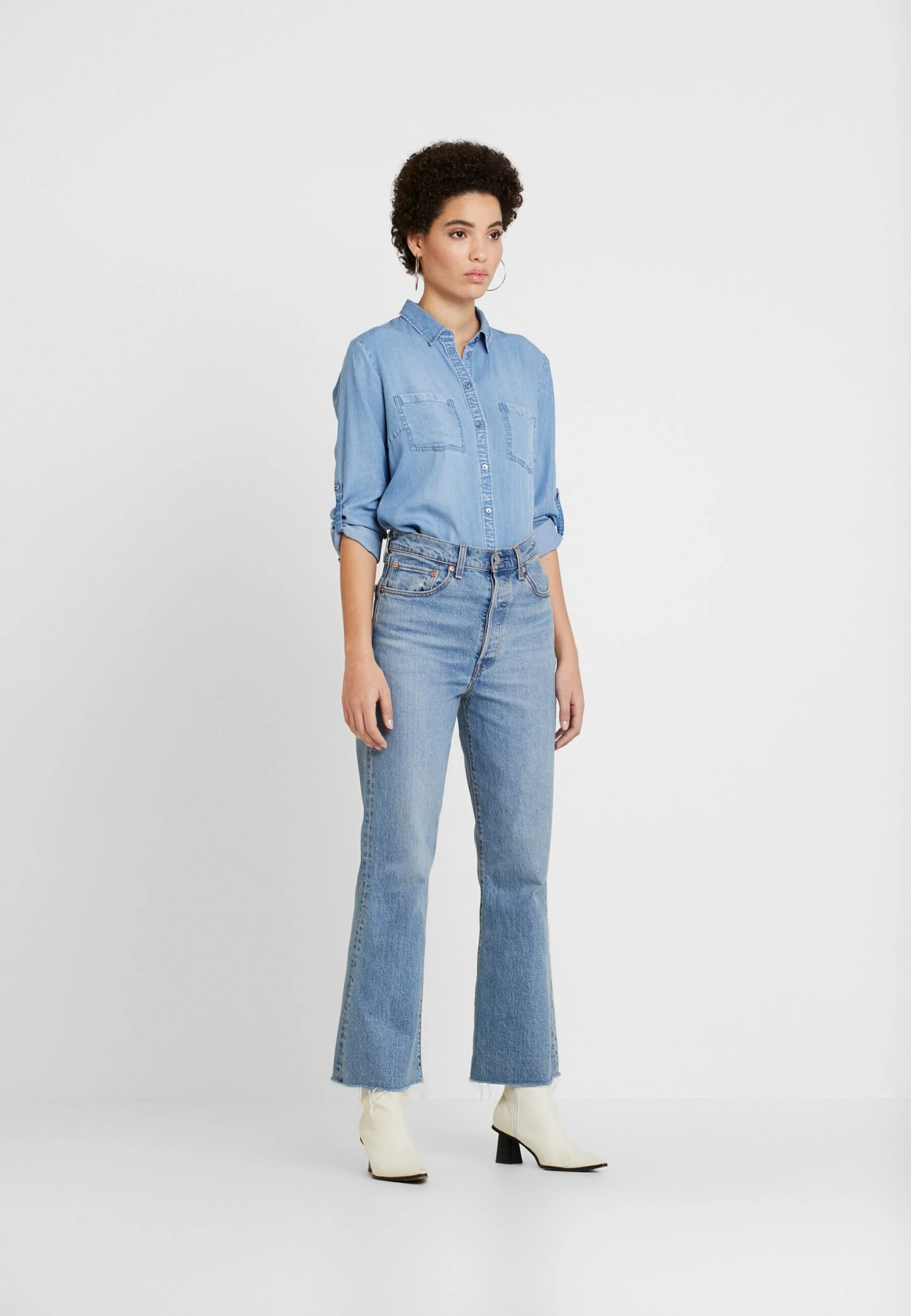 Tom Tailor BlouseCamiciaBlue Denim Donna Camicie E Bluse TO221E0S1-K11 4 Tom Tailor BlouseCamiciaBlue Denim Donna Camicie E Bluse TO221E0S1-K11 - immagine 2