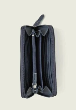 Tom Tailor Rosabel Mit Logo-PrägungPortafoglioDark Blue Donna Portafogli E Portachiavi TO251F07K-K11 -Tom Tailor 73b51b2d55e44a2193ae97933cc6c7e3