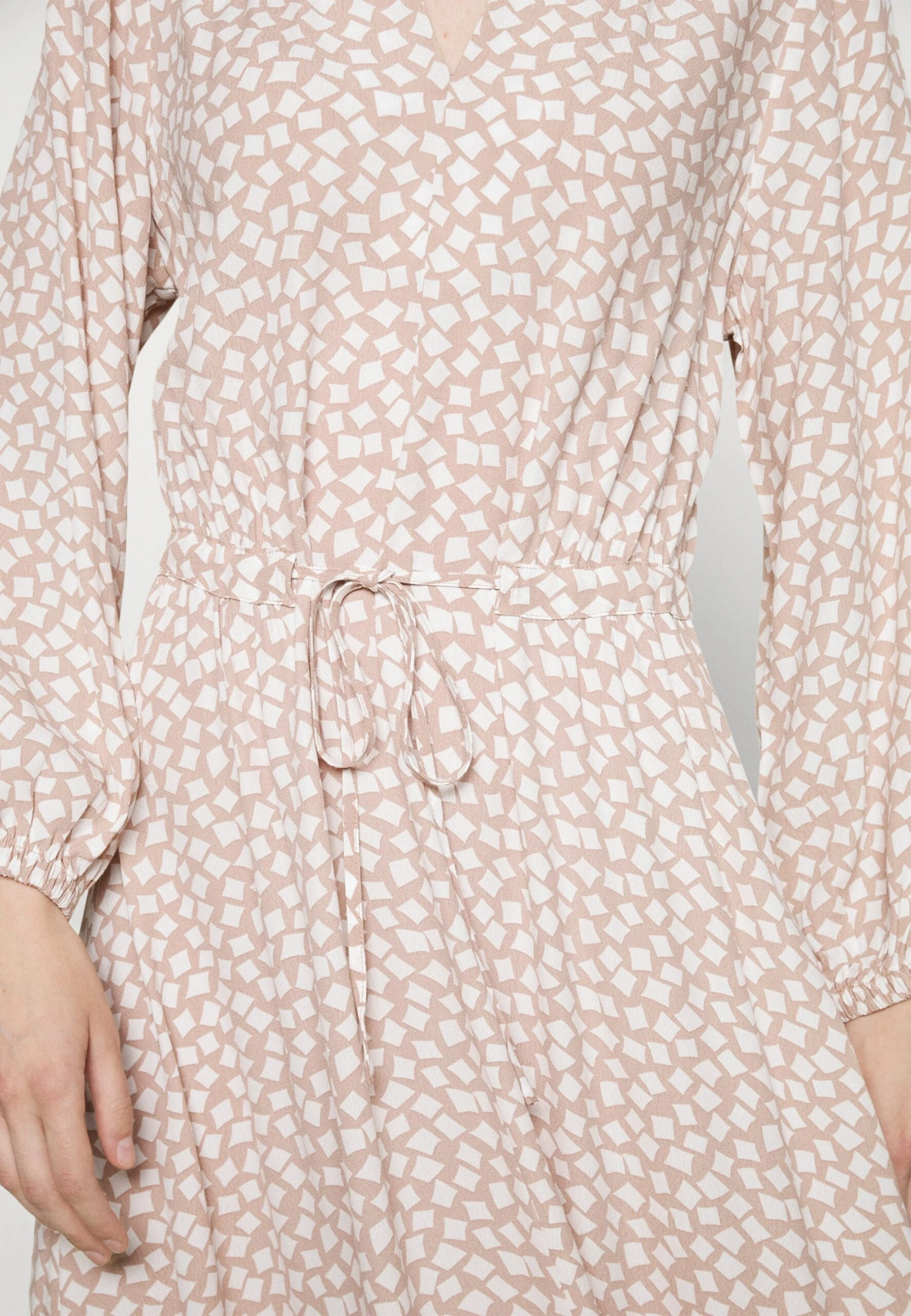 Tom Tailor DressVestito EstivoBeige Donna Vestiti TO221C0NJ-B11 8 Tom Tailor DressVestito EstivoBeige Donna Vestiti TO221C0NJ-B11 - immagine 6