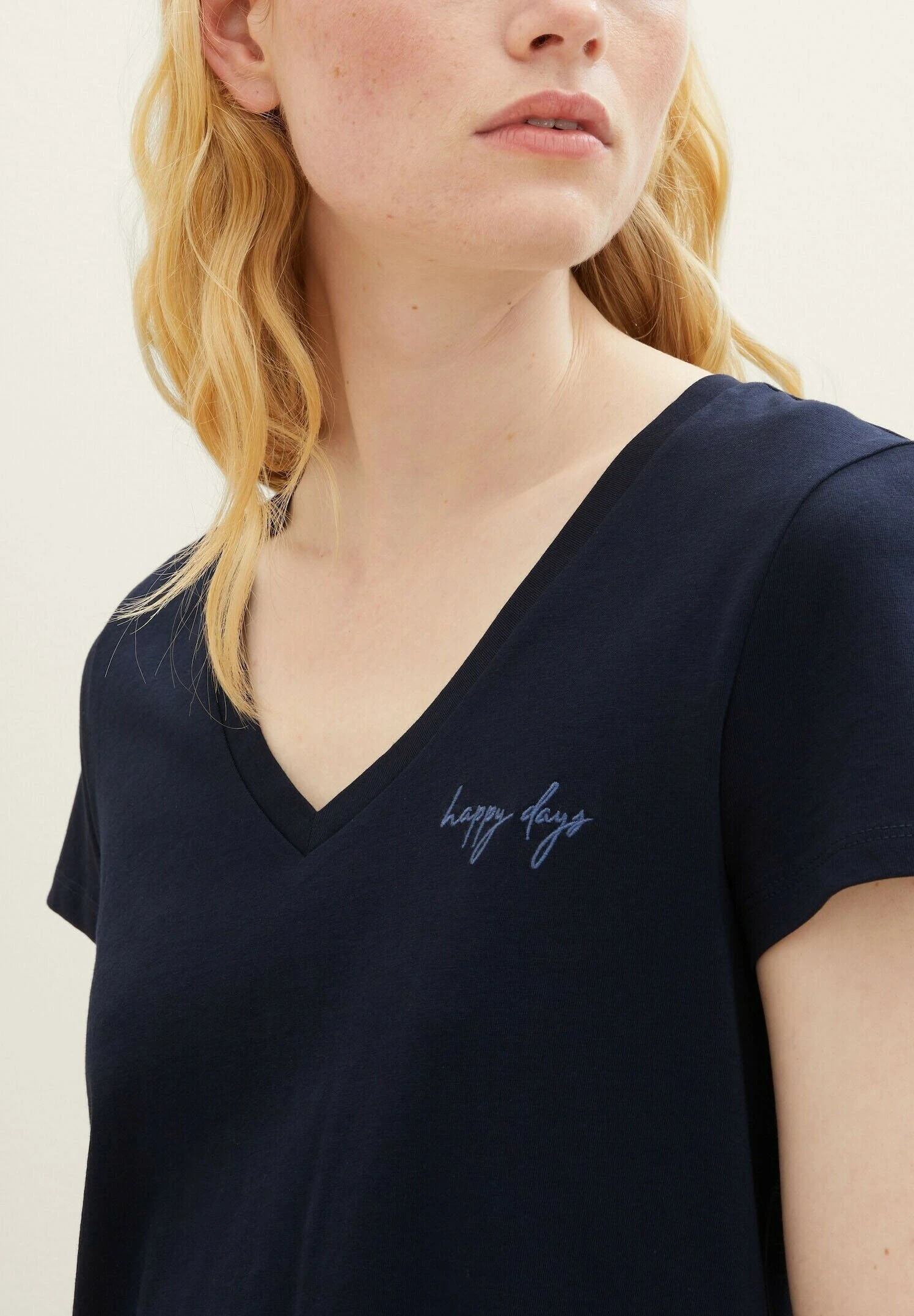 TOM TAILOR Denim Mit V-AusschnittT-Shirt BasicSky Captain Blue Donna T-shirt E Top TO721D14A-K11 6 TOM TAILOR Denim Mit V-AusschnittT-Shirt BasicSky Captain Blue Donna T-shirt E Top TO721D14A-K11 - immagine 4