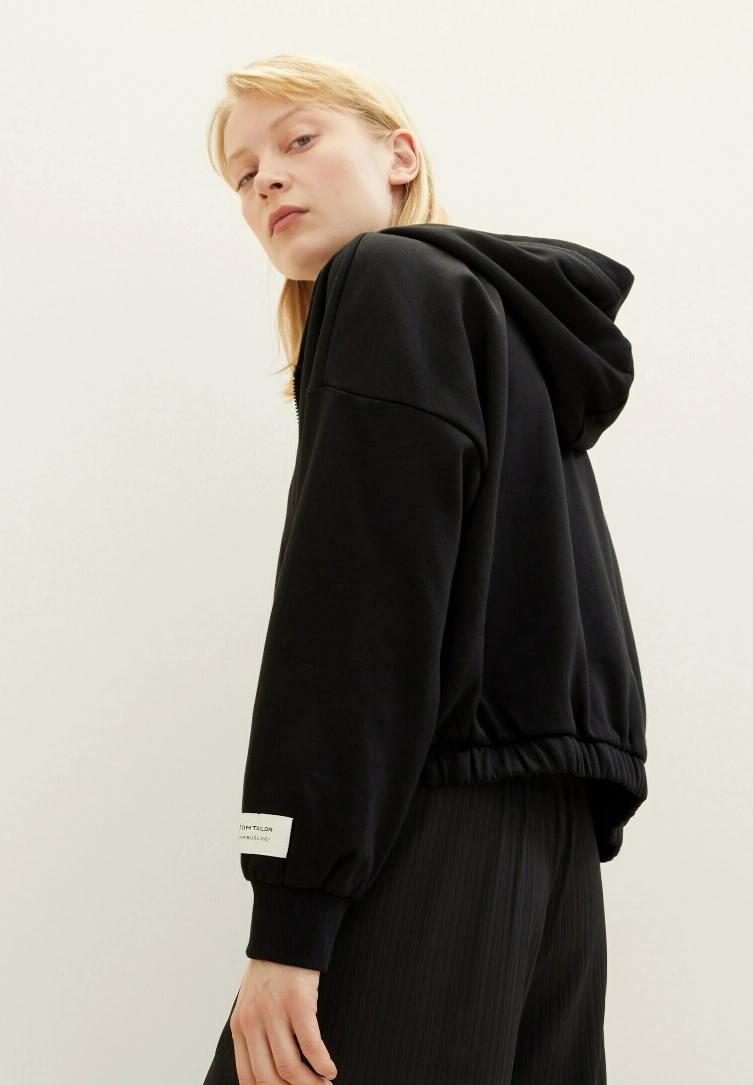 TOM TAILOR Denim Felpa Con ZipDeep Black Donna Felpe TO721J0DB-Q11 5 TOM TAILOR Denim Felpa Con ZipDeep Black Donna Felpe TO721J0DB-Q11 - immagine 3