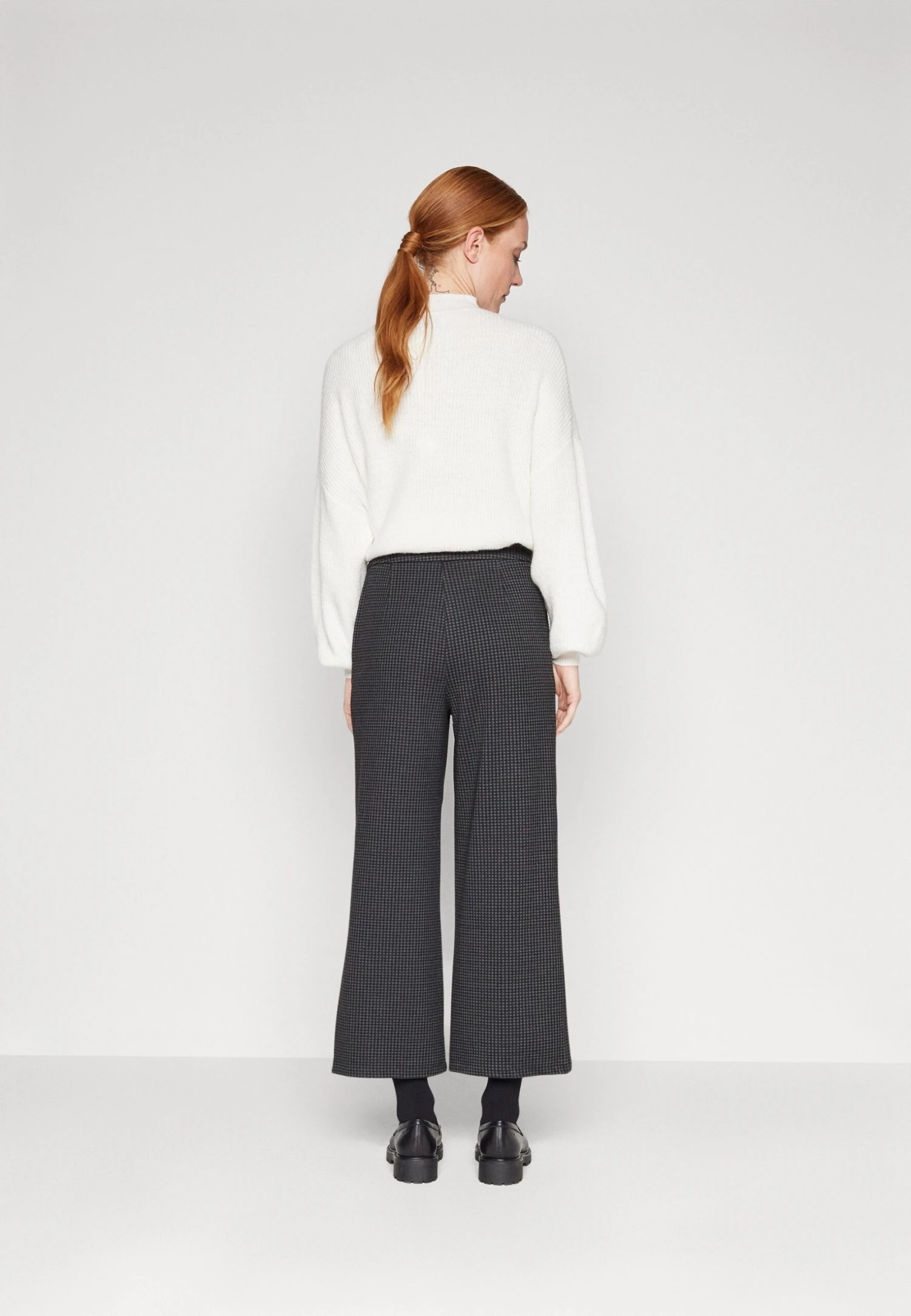 Tom Tailor Pants CulottePantaloniGrey Black Donna Pantaloni TO221A0IV-Q11 5 Tom Tailor Pants CulottePantaloniGrey Black Donna Pantaloni TO221A0IV-Q11 - immagine 3