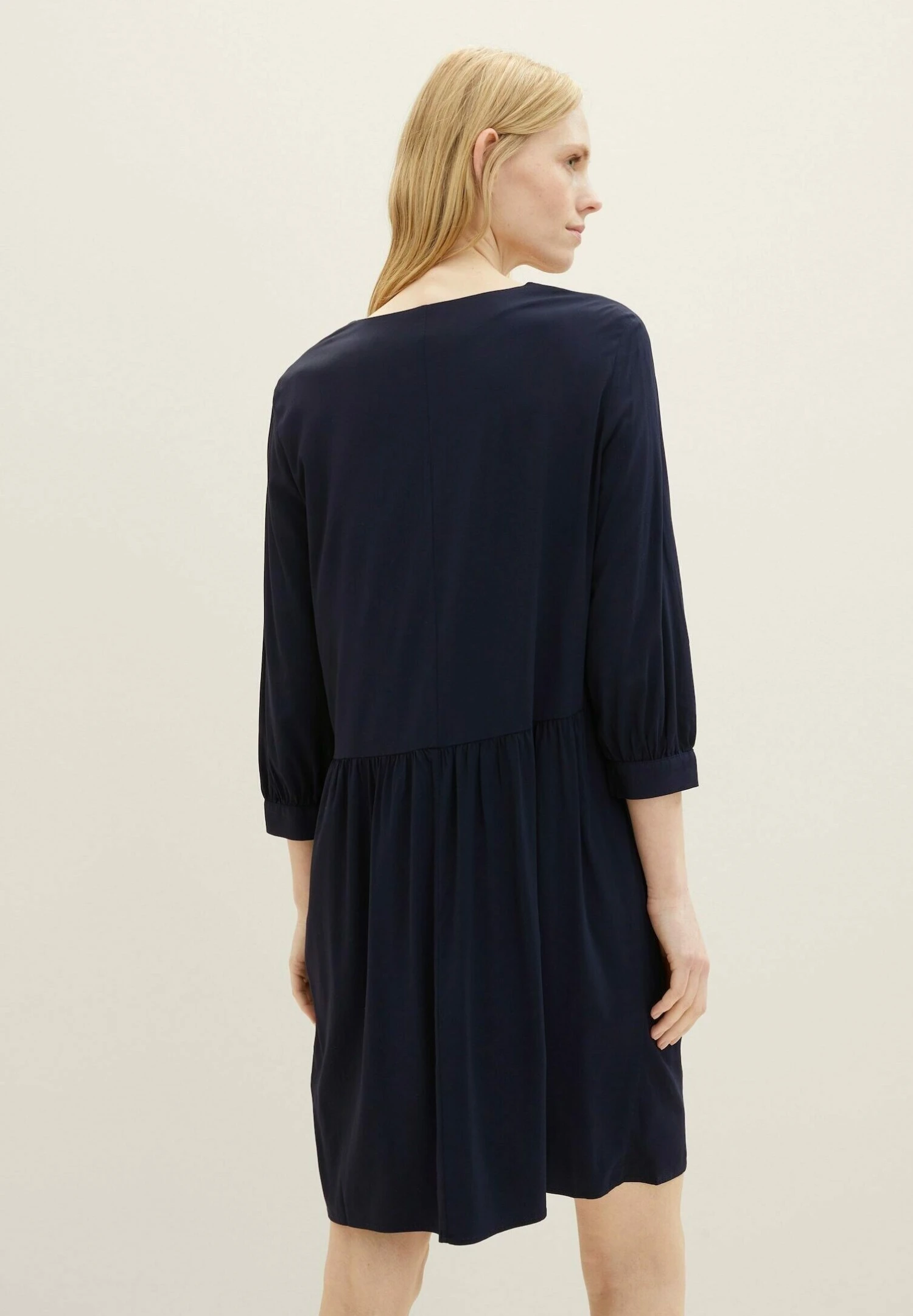 Tom Tailor Feminine V Neck Vestito EstivoSky Captain Blue Donna Vestiti TO221C0RB-K12 5 Tom Tailor Feminine V Neck Vestito EstivoSky Captain Blue Donna Vestiti TO221C0RB-K12 - immagine 3