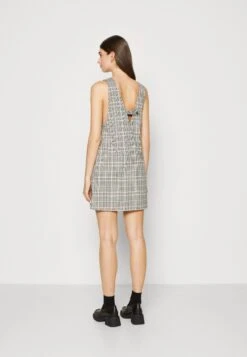 TOM TAILOR Denim Mini Pinafore DressVestito EstivoRose Grey Donna Vestiti TO721C0H5-C11 -Tom Tailor 889fb3d457864a44b70c14d0c304e72a