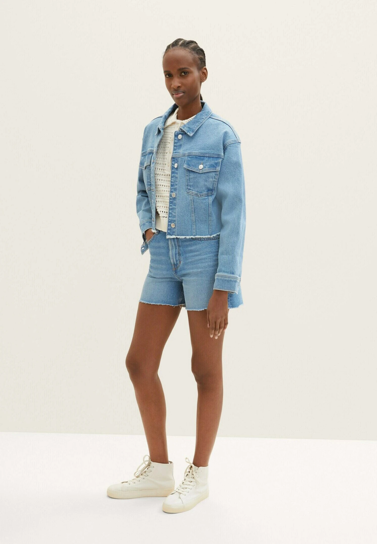 TOM TAILOR Denim MomShorts Di JeansUsed Mid Stone Blue Denim Donna Jeans TO721S03U-K11 10 TOM TAILOR Denim MomShorts Di JeansUsed Mid Stone Blue Denim Donna Jeans TO721S03U-K11 - immagine 8