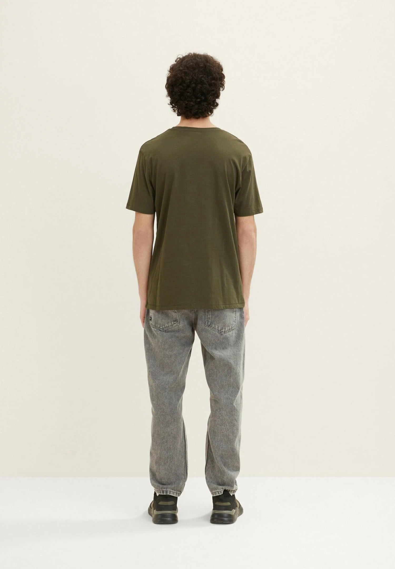 TOM TAILOR Denim 3 Pack Basic TeesT-Shirt BasicSky Captain Blue Uomo T-shirt E Polo TO722O1AD-K11 7 TOM TAILOR Denim 3 Pack Basic TeesT-Shirt BasicSky Captain Blue Uomo T-shirt E Polo TO722O1AD-K11 - immagine 5