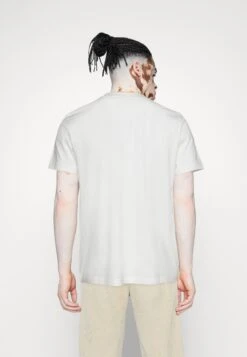 TOM TAILOR Denim Chest T-Shirt Con StampaWhite Uomo T-shirt E Polo TO722O19K-A11 9 TOM TAILOR Denim Chest T-Shirt Con StampaWhite Uomo T-shirt E Polo TO722O19K-A11 -Tom Tailor 8d3d7d4025314993b0aa9b7563bc8455