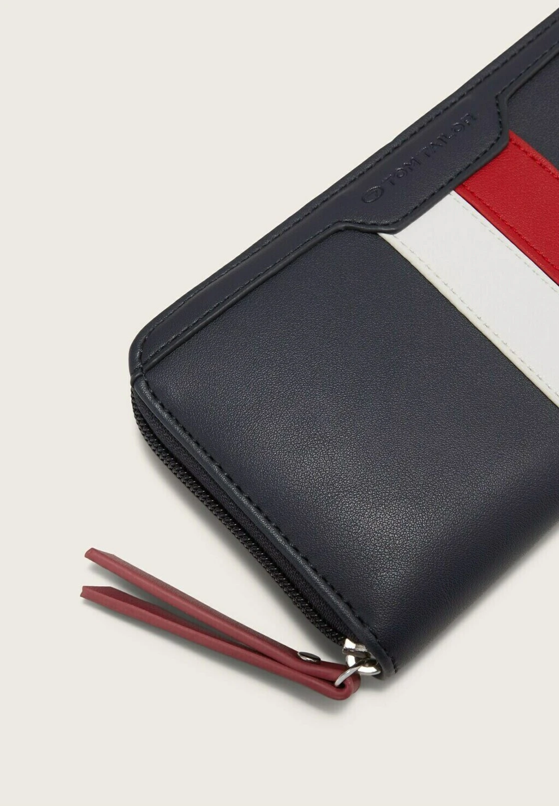 Tom Tailor Mit StreifenapplikationPortafoglioMixed Maritim Donna Portafogli E Portachiavi TO251F084-G11 6 Tom Tailor Mit StreifenapplikationPortafoglioMixed Maritim Donna Portafogli E Portachiavi TO251F084-G11 - immagine 4