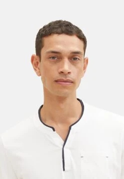 Tom Tailor Mit Aufgesetzter TascheT-Shirt BasicWeiß Uomo T-shirt E Polo TO222O1BL-A11 -Tom Tailor 9446365d103743a2b8833666fa50df13