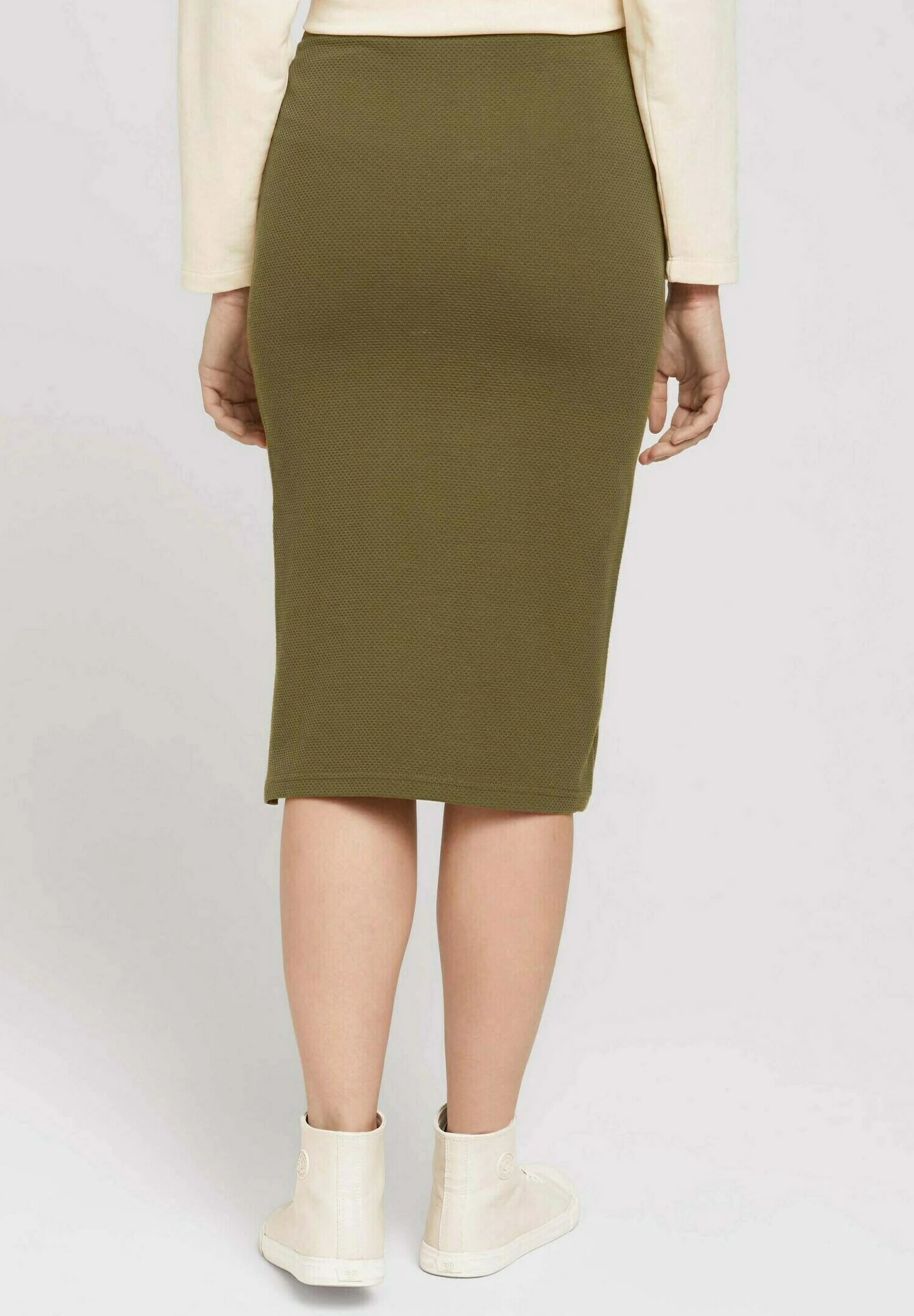 Tom Tailor StructuredGonna A TubinoStrong Olive Donna Gonne TO221B0BS-N11 5 Tom Tailor StructuredGonna A TubinoStrong Olive Donna Gonne TO221B0BS-N11 - immagine 3