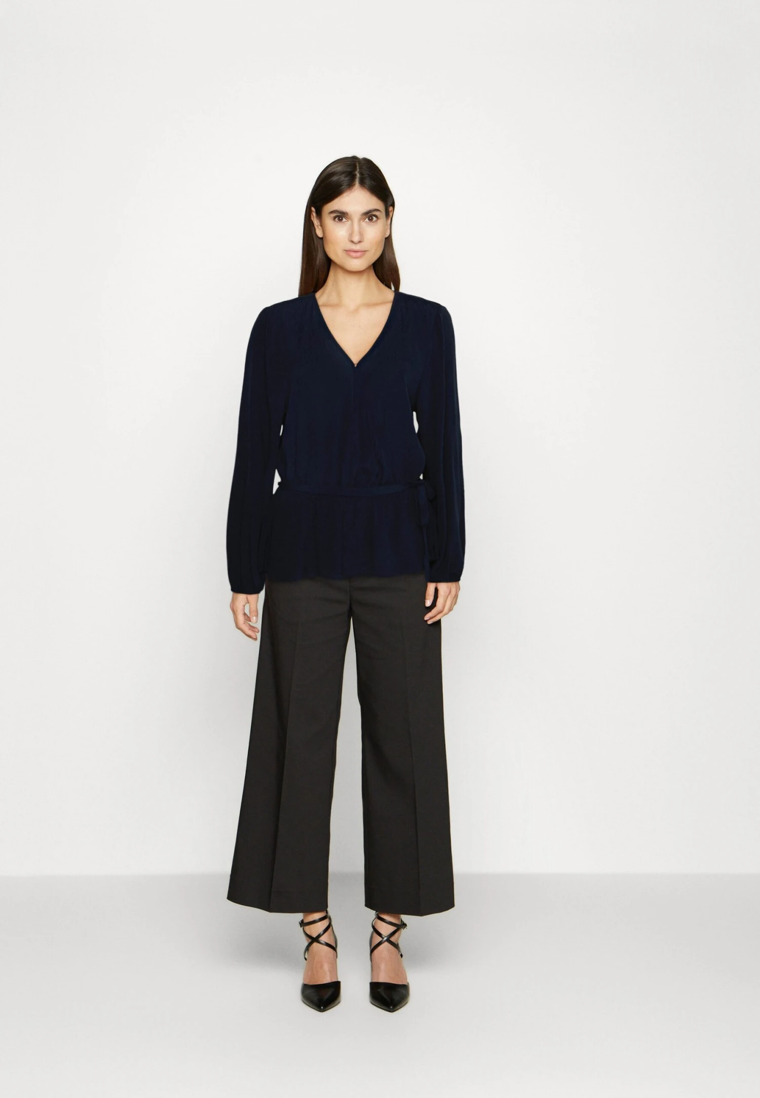 TOM TAILOR Denim Wrap Look BlouseCamicettaSky Captain Blue Donna Camicie E Bluse TO721E0MT-K11 4 TOM TAILOR Denim Wrap Look BlouseCamicettaSky Captain Blue Donna Camicie E Bluse TO721E0MT-K11 - immagine 2