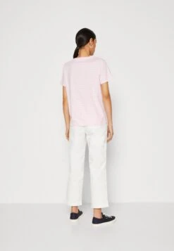 Tom Tailor V NeckT-Shirt Con StampaPink Donna T-shirt E Top TO221D1GZ-J11 -Tom Tailor 9f57220a8f6b404eb128dcf1a4e7dc36