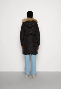 Tom Tailor Signature Puffer CoatCappotto InvernaleDeep Black Donna Cappotti TO221U074-Q11 -Tom Tailor a561153ba324456598ddd70c2dd13de2