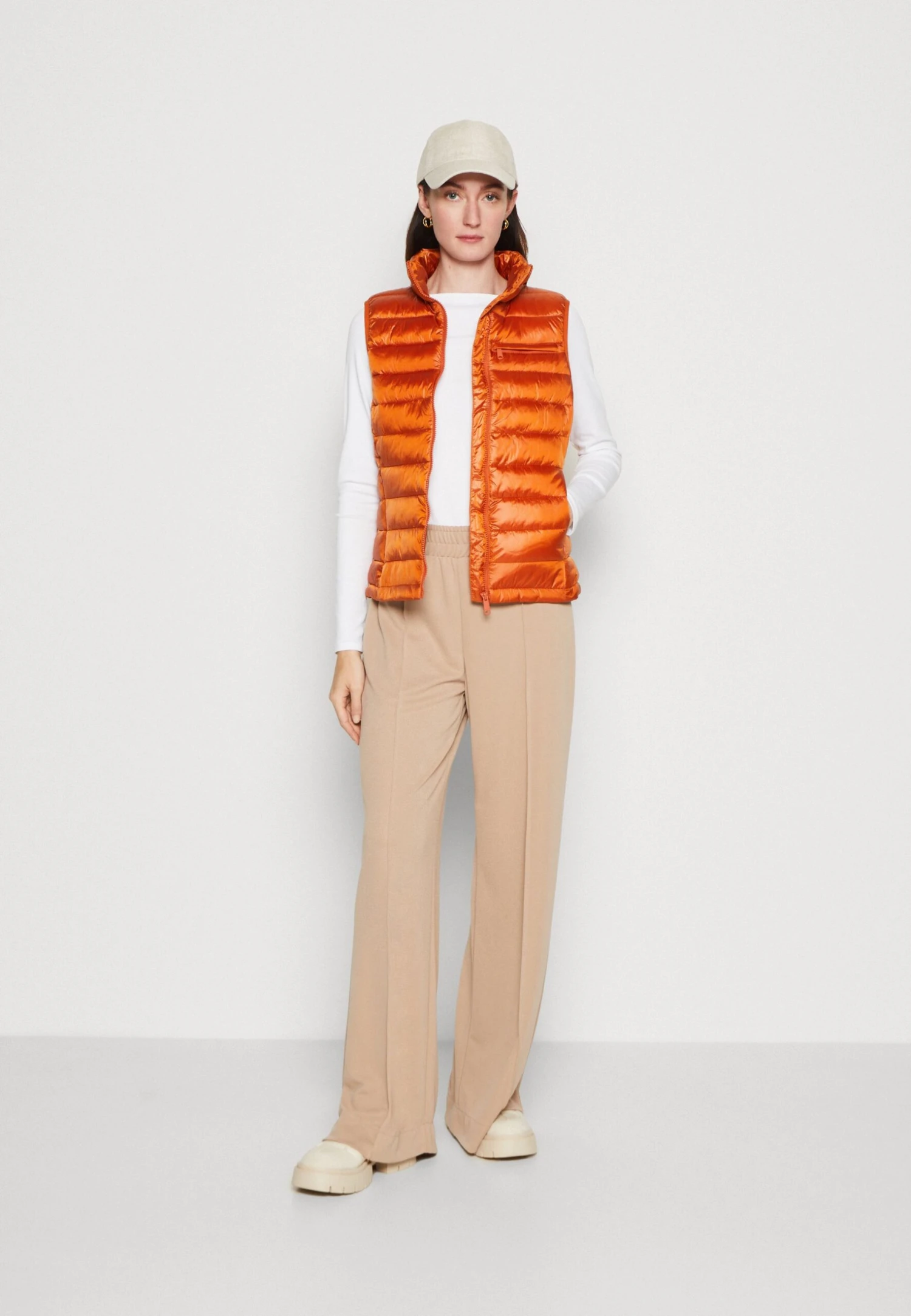 Tom Tailor Ultra Lightweight VestSmanicatoGold Flame Orange Donna Giacche E Blazer TO221U08D-H11 4 Tom Tailor Ultra Lightweight VestSmanicatoGold Flame Orange Donna Giacche E Blazer TO221U08D-H11 - immagine 2