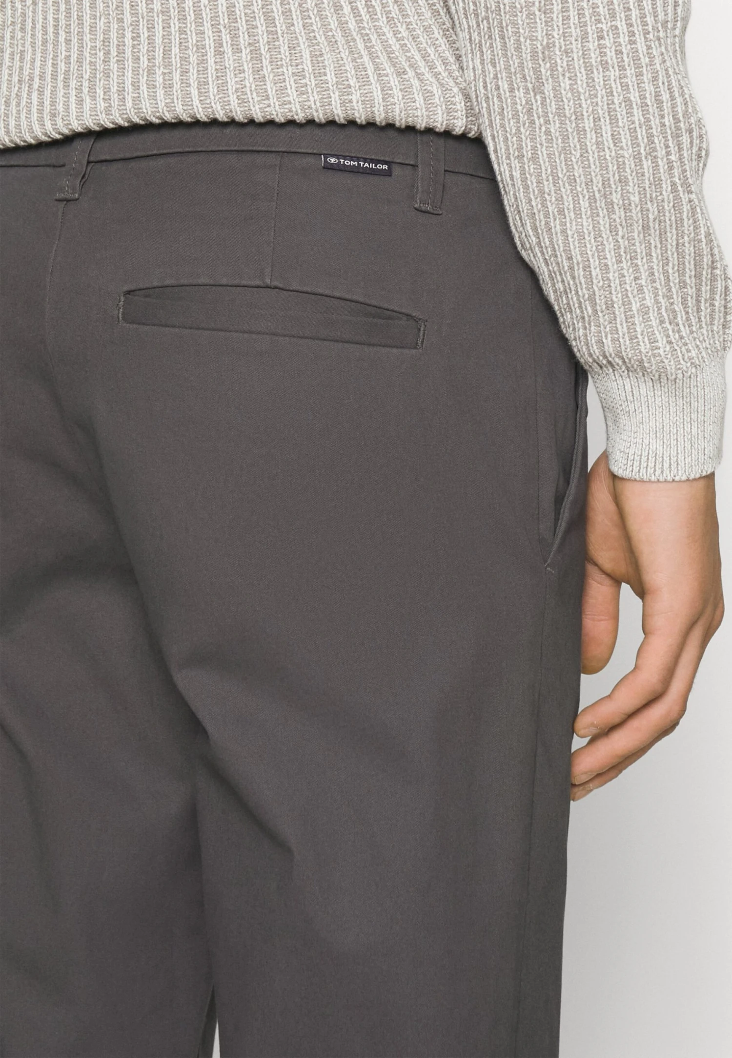 Tom Tailor TrousersChinoTarmac Grey Uomo Pantaloni TO222E081-C11 7 Tom Tailor TrousersChinoTarmac Grey Uomo Pantaloni TO222E081-C11 - immagine 5