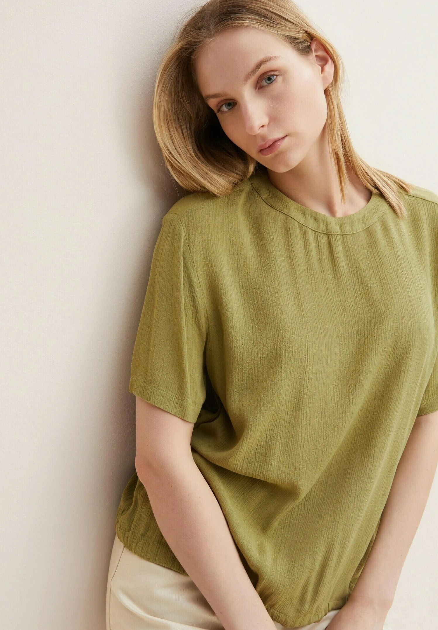 Tom Tailor CamicettaModerate Olive Donna Camicie E Bluse TO221E11J-N11 5 Tom Tailor CamicettaModerate Olive Donna Camicie E Bluse TO221E11J-N11 - immagine 3