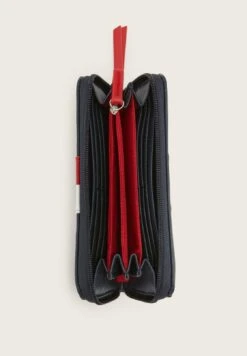 Tom Tailor Mit StreifenapplikationPortafoglioMixed Maritim Donna Portafogli E Portachiavi TO251F084-G11 9 Tom Tailor Mit StreifenapplikationPortafoglioMixed Maritim Donna Portafogli E Portachiavi TO251F084-G11 -Tom Tailor b4ffdc1d9cdb4d7b937e4de5b0be708c