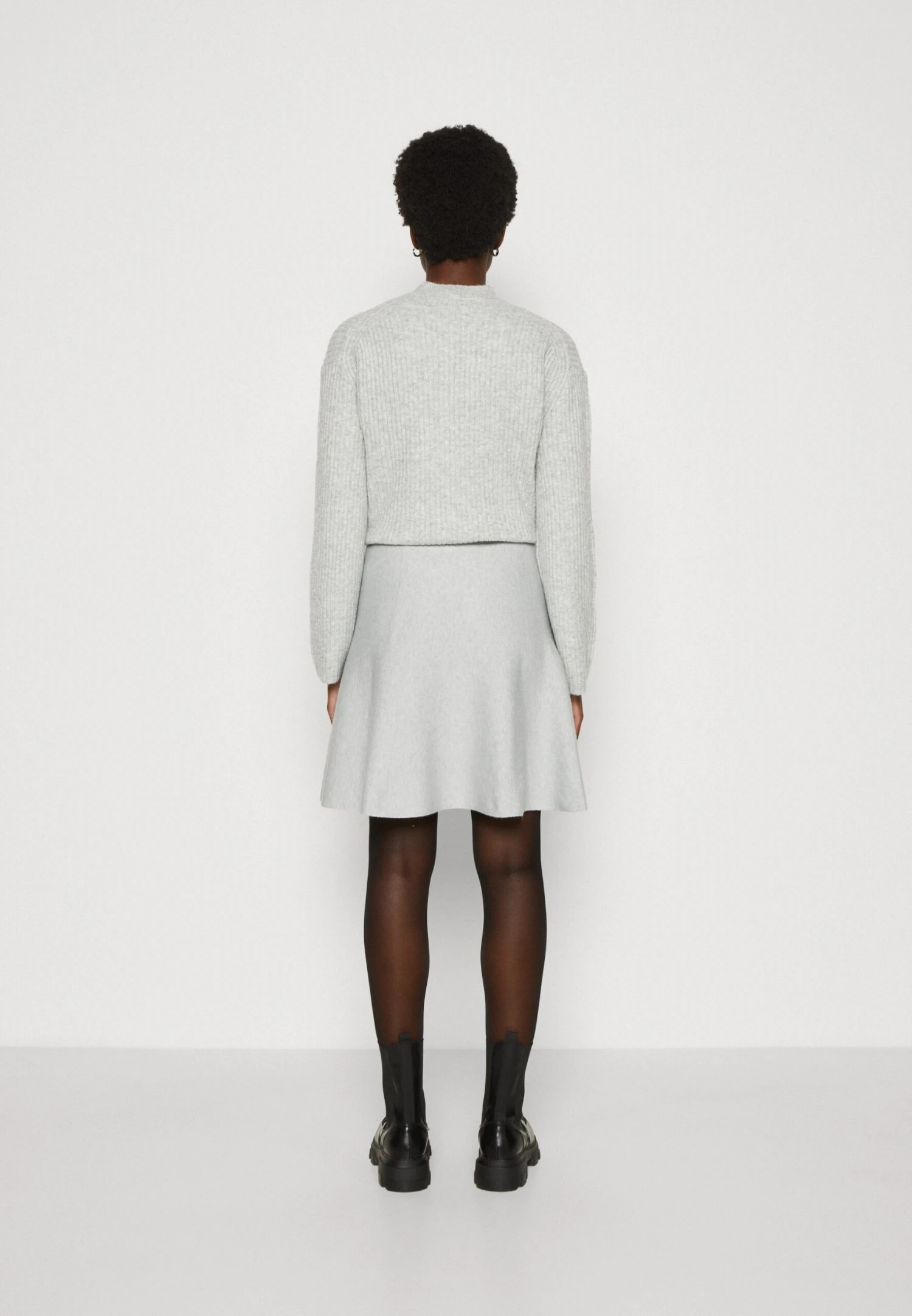 TOM TAILOR Denim Skater SkirtGonna A CampanaBasic Light Grey Melange Donna Gonne TO721B07K-C12 5 TOM TAILOR Denim Skater SkirtGonna A CampanaBasic Light Grey Melange Donna Gonne TO721B07K-C12 - immagine 3