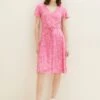 Tom Tailor Midi Mit StoffgürtelVestito EstivoPink Geo Design Donna Vestiti TO221C0QQ-J12 -Tom Tailor c7ae2771a84141b3b485f99b1ea2f7ac
