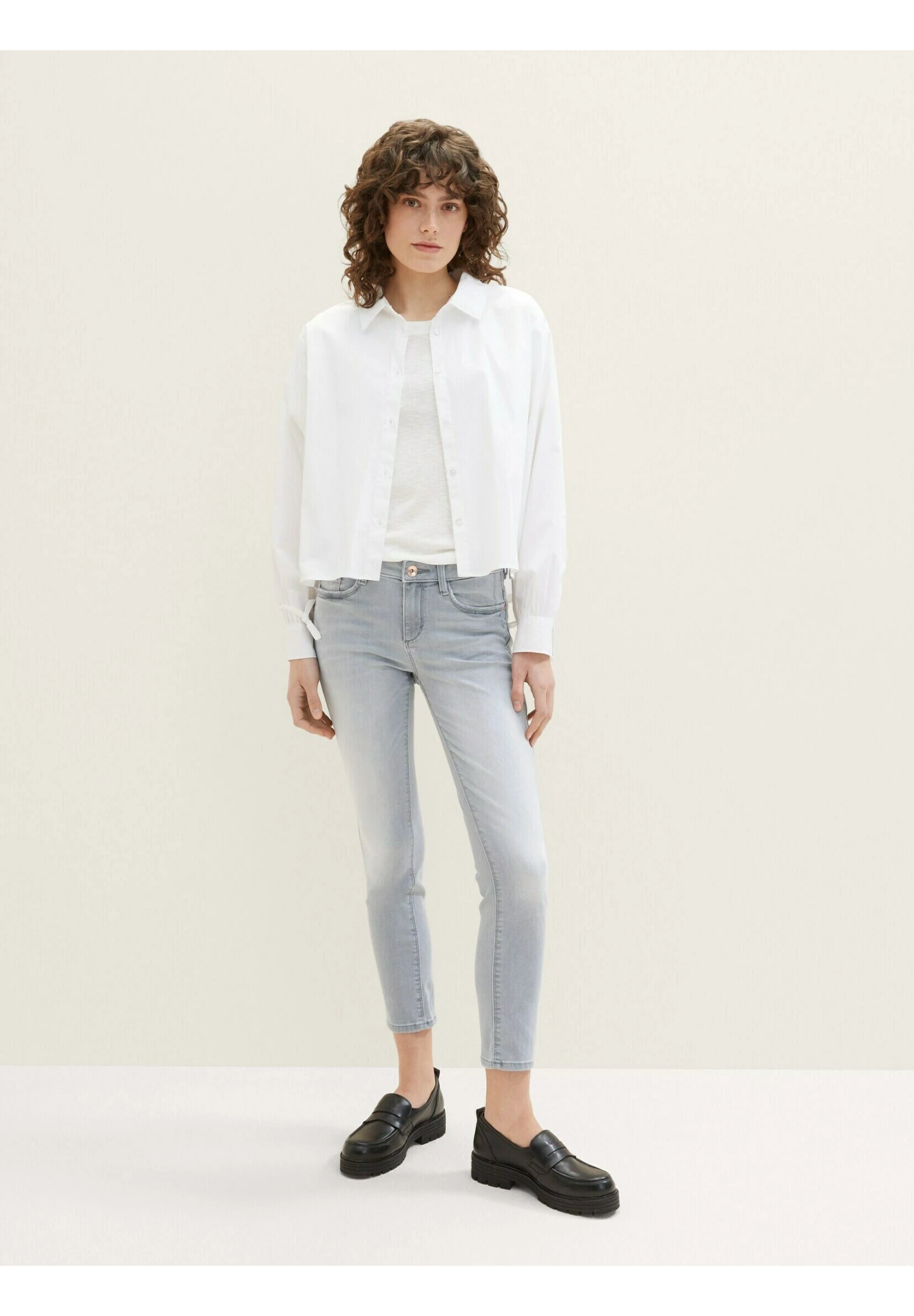 Tom Tailor Alexa Jeans Slim FitUsed Bleached Grey Denim Donna Jeans TO221N0FQ-C11 10 Tom Tailor Alexa Jeans Slim FitUsed Bleached Grey Denim Donna Jeans TO221N0FQ-C11 - immagine 8