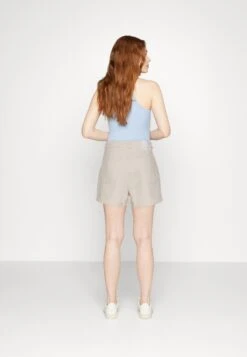 TOM TAILOR Denim Flare - Shorts Di Jeans - Natural Bull -Tom Tailor cbbb6931c1f84f2aa5eee5293de7da90