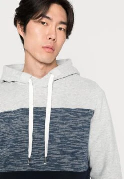 Tom Tailor Felpa Con CappuccioSky Captain Blue Uomo Maglieria E Felpe TO222S0DW-K11 -Tom Tailor ceab5050e8d04e649bce35832a2933e1