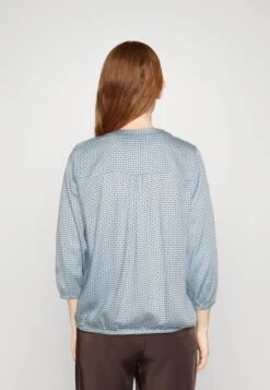Tom Tailor Printed V NeckCamicettaBlue Donna Camicie E Bluse TO221E16X-K11 10 Tom Tailor Printed V NeckCamicettaBlue Donna Camicie E Bluse TO221E16X-K11 -Tom Tailor cf1b15c419504528825716d204b158ac