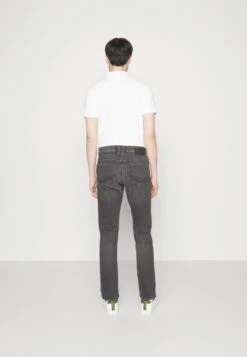 Tom Tailor JoshJeans Slim FitDark Stone Black Denim Uomo Jeans TO222G0B3-Q11 -Tom Tailor d0e5677b2bdd4def952588832898f1b7