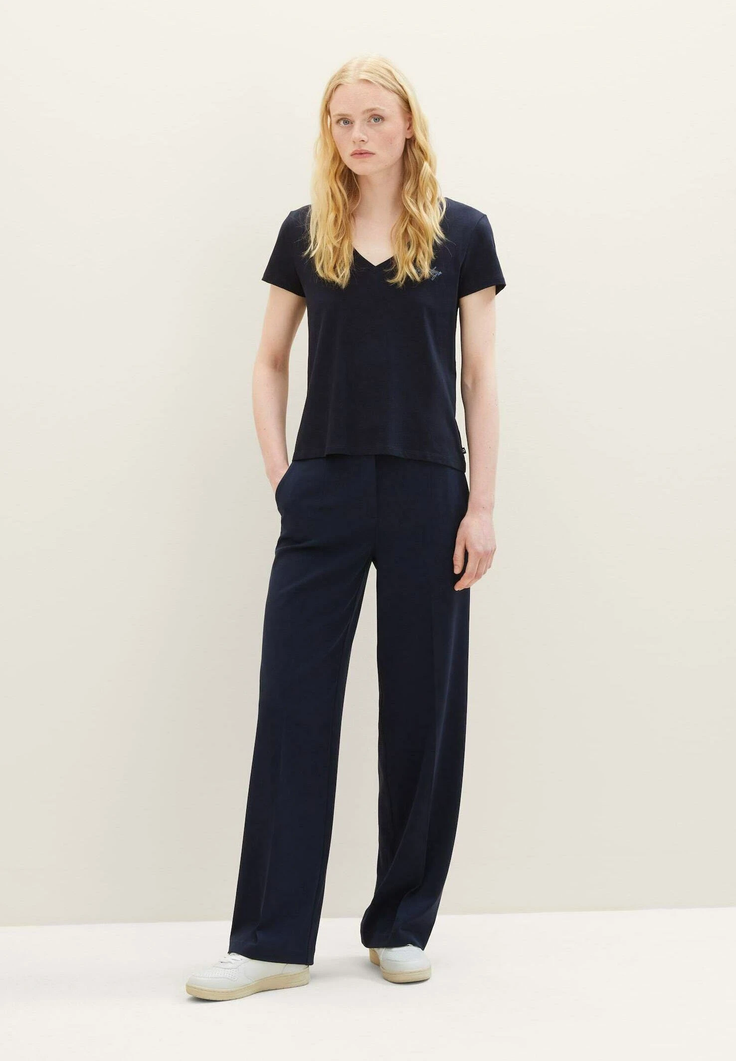 TOM TAILOR Denim Mit V-AusschnittT-Shirt BasicSky Captain Blue Donna T-shirt E Top TO721D14A-K11 4 TOM TAILOR Denim Mit V-AusschnittT-Shirt BasicSky Captain Blue Donna T-shirt E Top TO721D14A-K11 - immagine 2